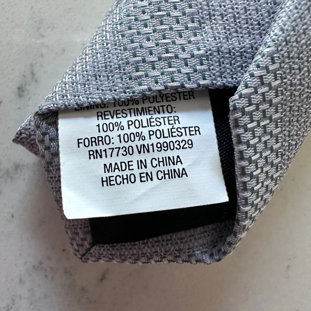 NWT Goodfellow & Co Men's Elegant Gray Striped Tie - Picture 4 of 5